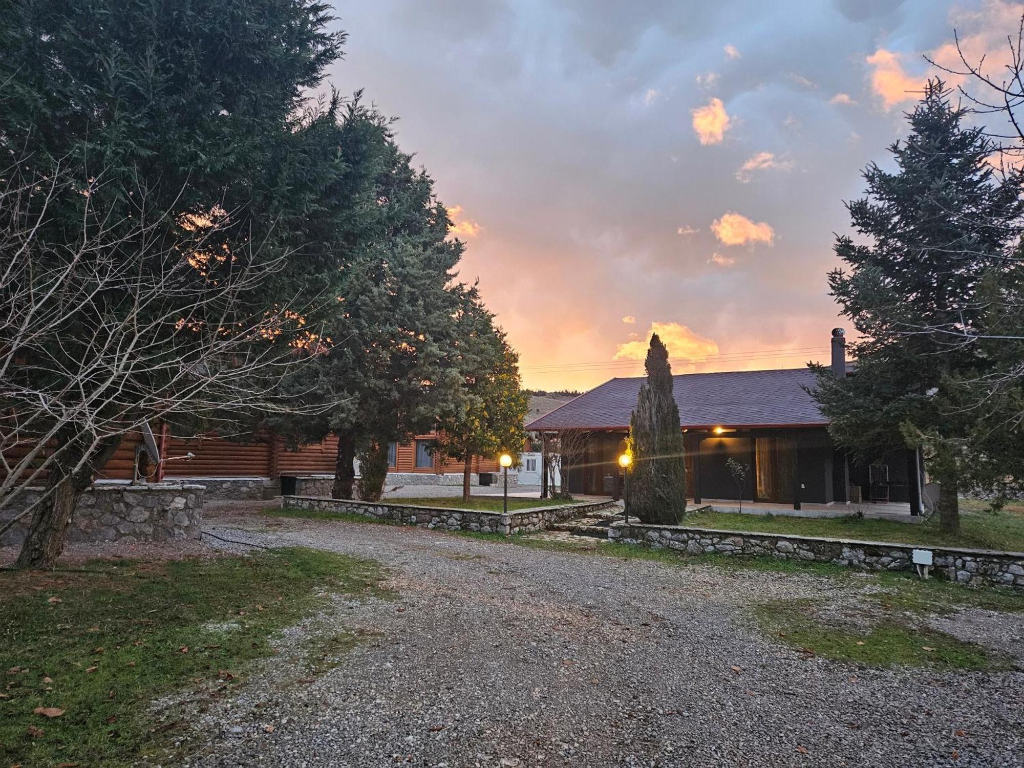 Orino Livadi Mount Villa IV Arachova Exteriér fotografie